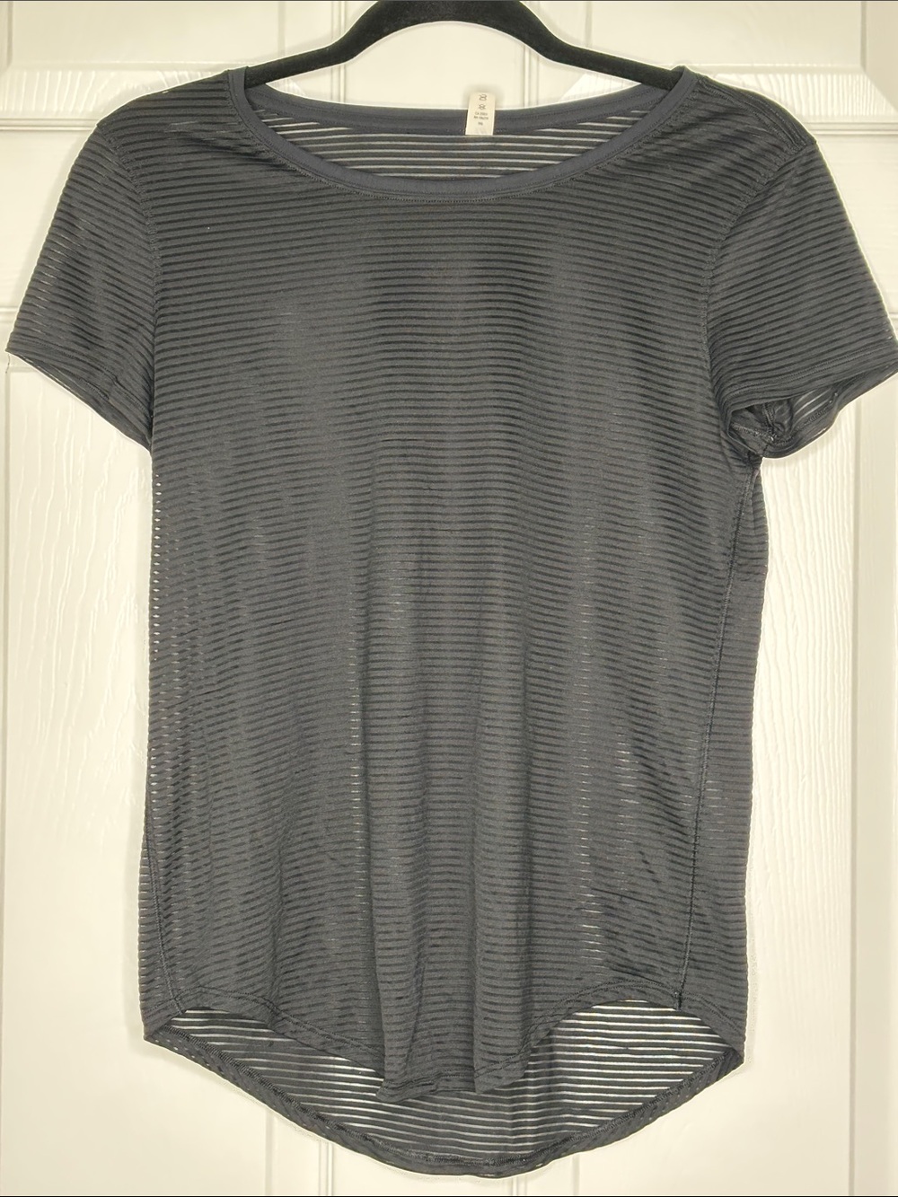 Lululemon All Love Crew Neck Mesh Black Stripped Shirt Size 4